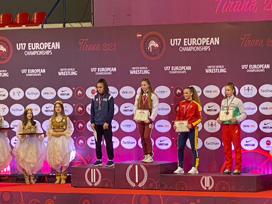Recibimiento a la luchadora Rosa Molina, bronce en el Campeonato Europeo U17