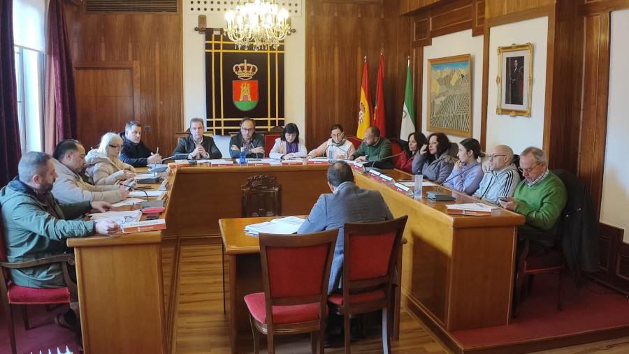 Aprobado el nuevo Reglamento de Honores y Distinciones del Ayuntamiento de Torredelcampo